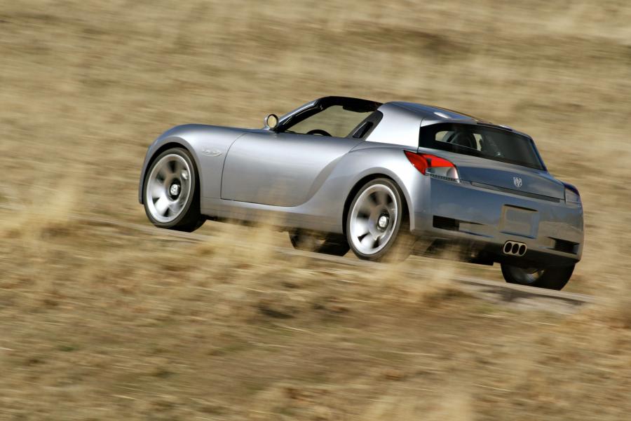  Dodge Sling Shot Concept 2004 года  (фото 11 из 77)